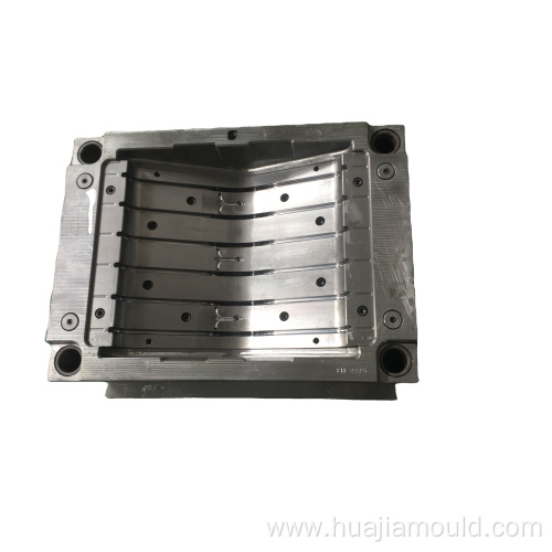 plastic injection coat hanger mold maker